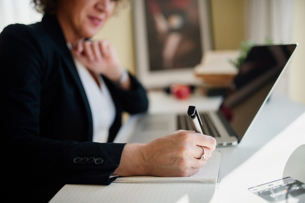 How to Sell a Domain: The Complete Marketplace and Listing Strategy