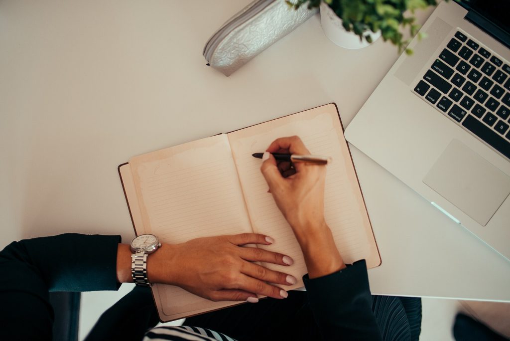 How to Write a Domain Sales Listing That Converts